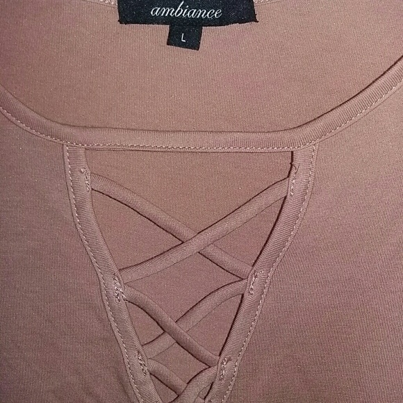 3 shirt bundle - Picture 7 of 8